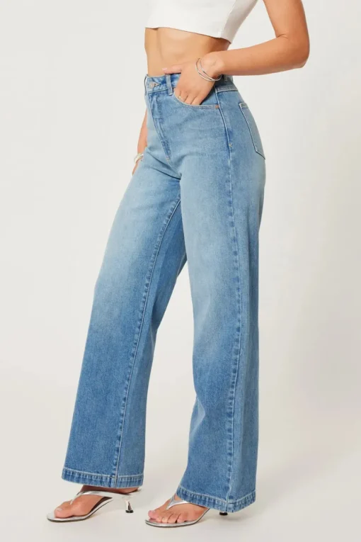 Abrand | 94 High & Wide Jeans - Alexa Recycled
