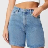 Abrand | Carrie Short