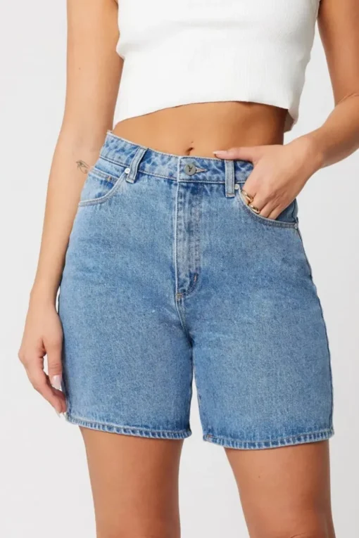 Abrand | Carrie Short
