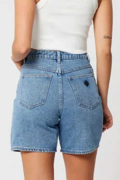Abrand | Carrie Short
