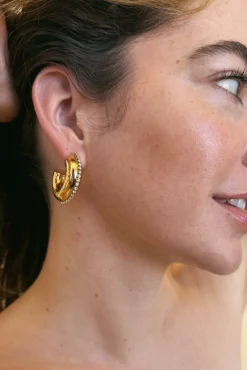 Alicia Hoops - Gold
