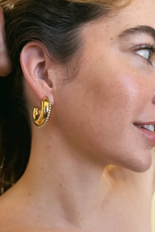 Alicia Hoops - Gold