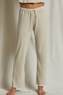 perfectwhitetee | Leann Pant