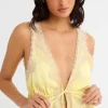 Rumored | Lady Lace Top