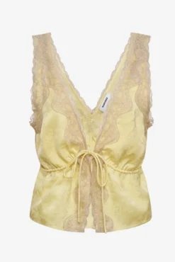 Rumored | Lady Lace Top